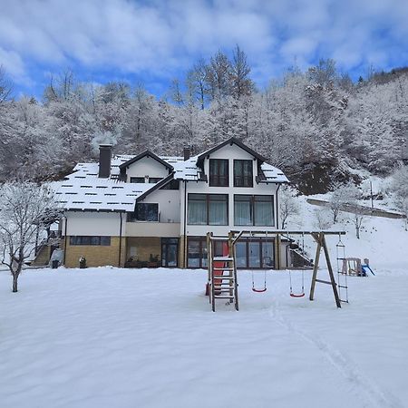 Bed and Breakfast Zlatarska Dolina à Nova Varoš Extérieur photo